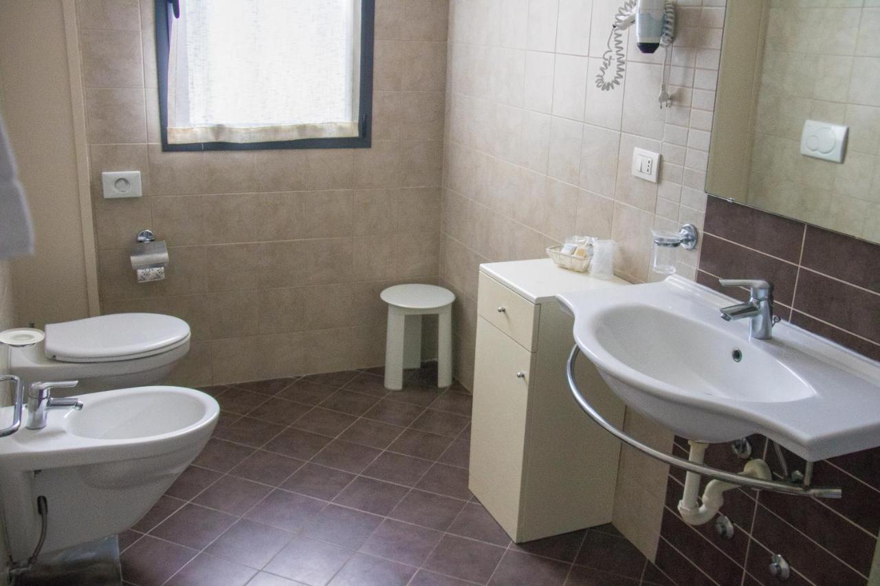 Renzo Hotel Cesenatico Ngoại thất bức ảnh