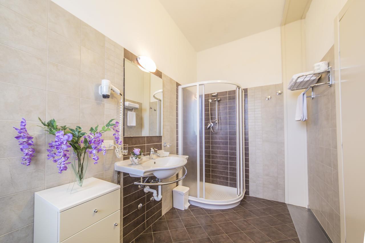 Renzo Hotel Cesenatico Ngoại thất bức ảnh