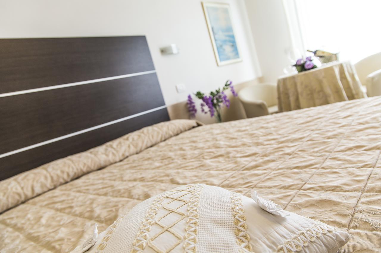 Renzo Hotel Cesenatico Ngoại thất bức ảnh